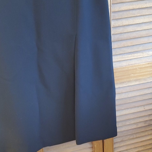 Theory, black skirt, sz 10 - Picture 2 of 6